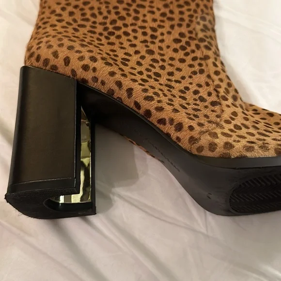 Diane Von Furstenberg Yvonne Pony hair Boots size 10 NWOT perfect - Picture 10 of 14